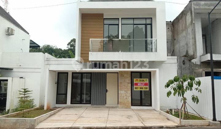 Dijual Rumah Lokasi Strategis di Grandia Metropolis Semarang