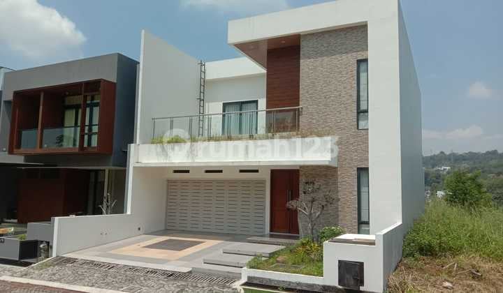 Dijual dan Disewakan Rumah di Salah Satu Perum Mewah Jl. Montana Candi Golf, Semarang