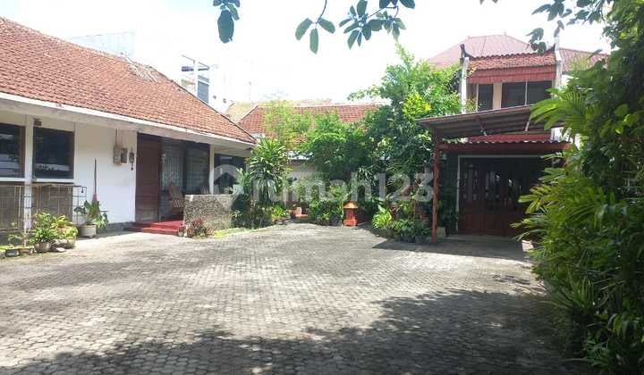 Dijual Rumah Lokasi Tengah Kota Bebas Banjir di Jl. Erlangga Barat Semarang