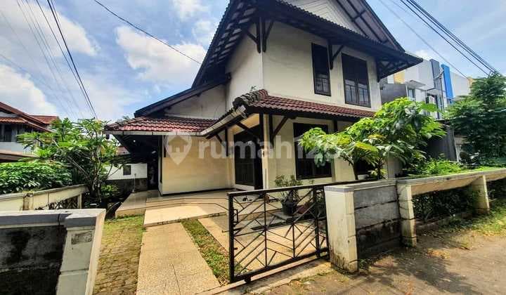 Dijual Rumah Lokasi Strategis di Jl. Kanfer Raya Banyumanik Semarang