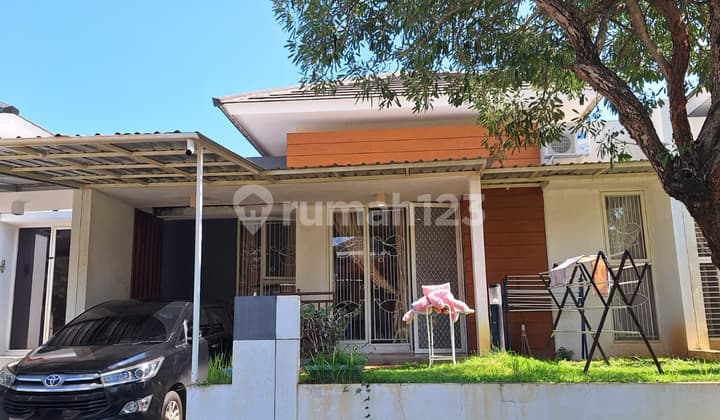 For Rent, Strategically Located House in Perumahan Ivy Park Bsb Semarang