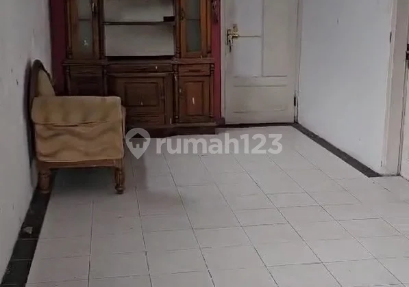 Dijual Rumah Siap Pakai Lokasi Jl. Petempen Tengah Semarang Dijual Rumah Siap Pakai Lokasi Jl. Petempen Tengah Semarang