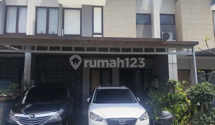 Di Jual Rumah 2Lantai Bagus Siap Huni di Grand Wisata