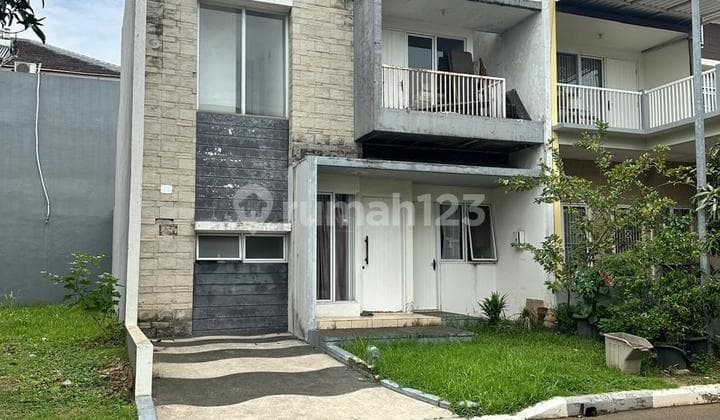 For Sale: Ready-to-Occupy House in Exclusive Cluster, Grand Wisata