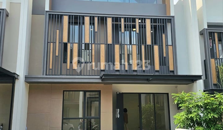 Rumah Baru Gading Serpong Siap Huni Strozzi Attic Room