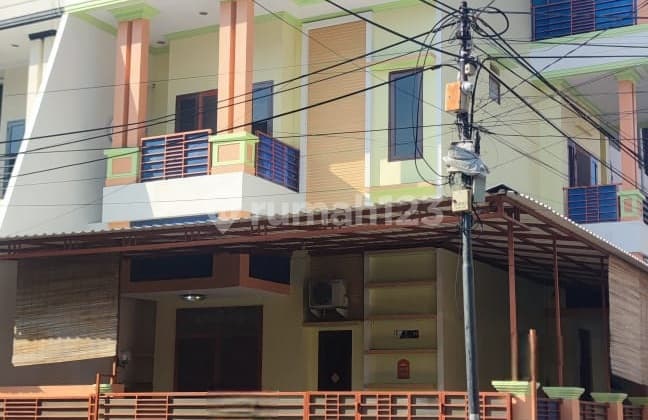 Rumah Hoek Muara Karang Pluit Hadap Utara