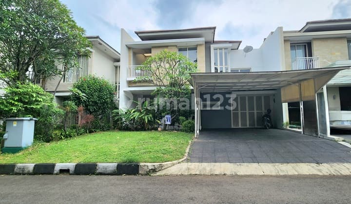 Rumah Puri Botanical Eugenia Hadap Utara