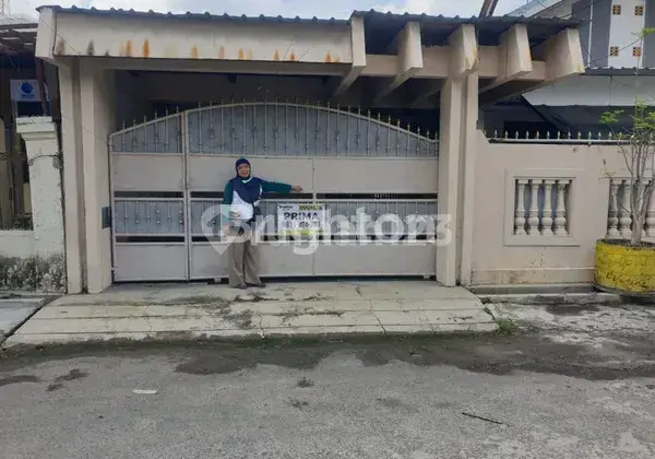 House for Sale in Asemrowo