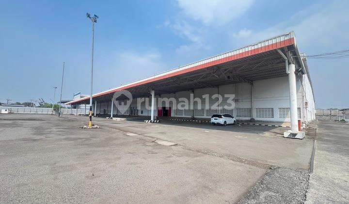 DISEWA Gudang Siap Pakai Fasilitas Loading Dock di Margomulyo Surabaya