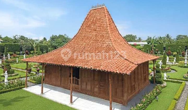 Joglo Demak Bintoro House, 22 Original Ancient Large Size Full Gebyok Columns