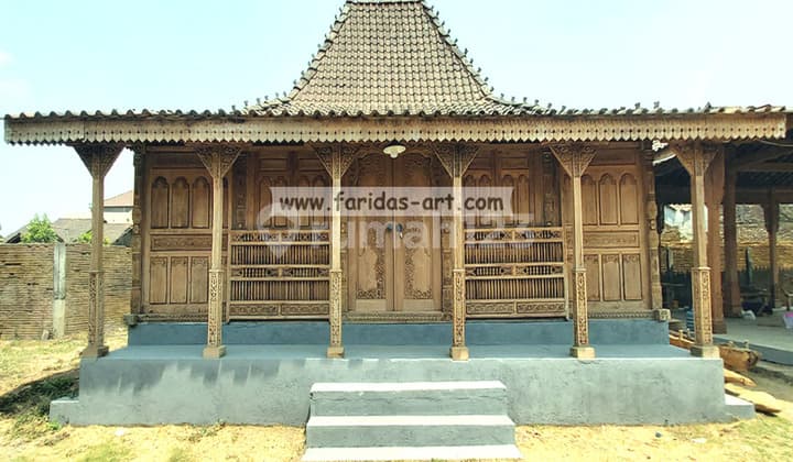 Rumah Joglo Kudusan, Soko 20 Tumpangsari Gebyok Ukiran 3 D Langka