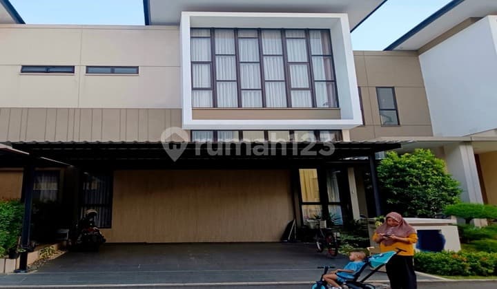 Rumah 3 Lantai Furnished Di Jakarta Garden City Cakung