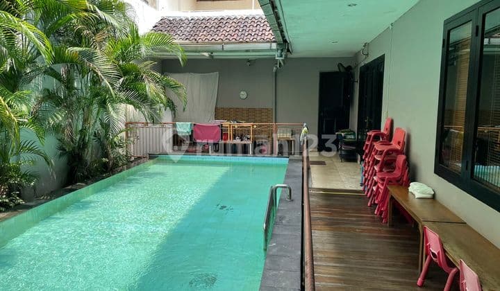 Rumah Bagus Ada S.pool di Cikini Menteng Jakarta Pusat