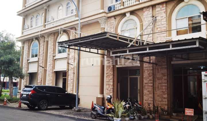 Ruko Sentra Niaga Green Lake City Strategis Samping Boulevard