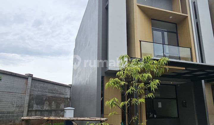 Rumah di Tanakayu BSD City Tangerang Luas 6X11 2 Lantai Furnished