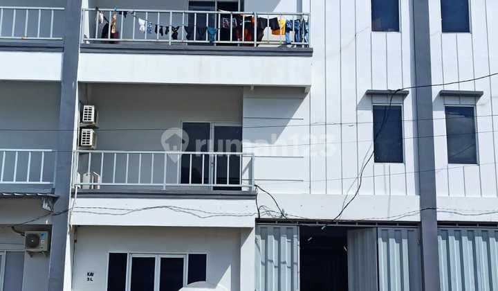 Gudang di Kalideres Jakarta Barat Luas 600M2 3 Lt Akses Kontainer