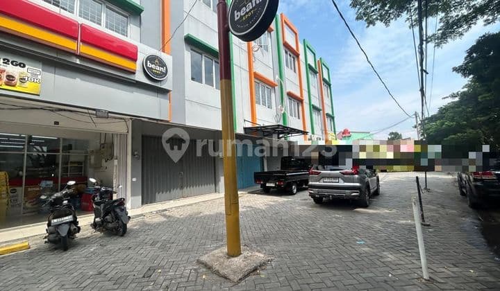 Ruko di Cipondoh Tangerang 3 Lantai Luas 4X15m Bagus Siap Huni