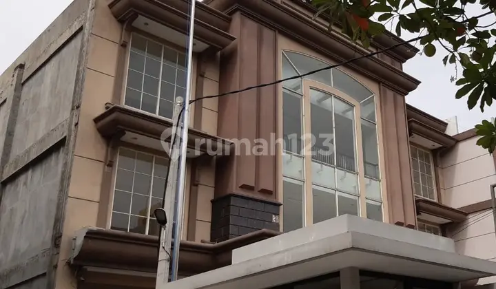 Ruko Baru Gress Nol Jalan Raya di Surabaya Selatan