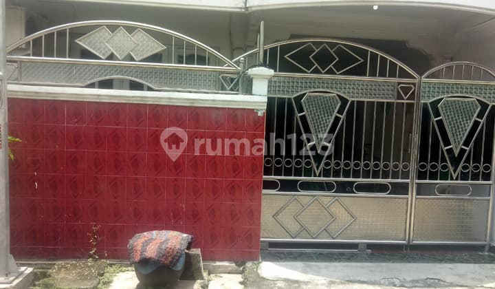 Rumah 3 Lantai Sertifikat Hak Milik di Darmo Indah, Surabaya