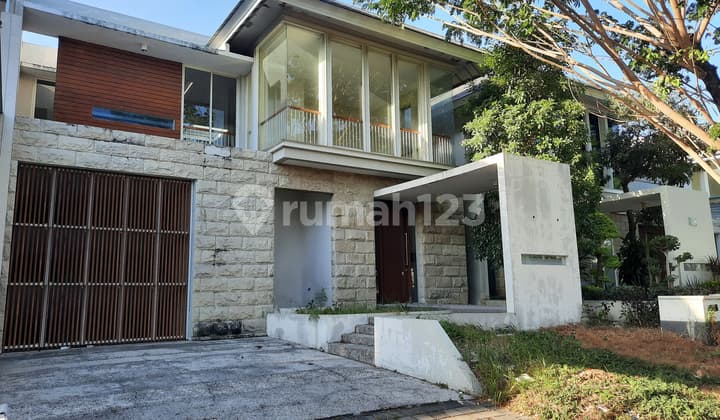 Nice 2-Storey House with HGB in Grand Eastwood, Surabaya