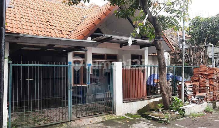 Rumah SHM di Dukuh Kupang, Surabaya