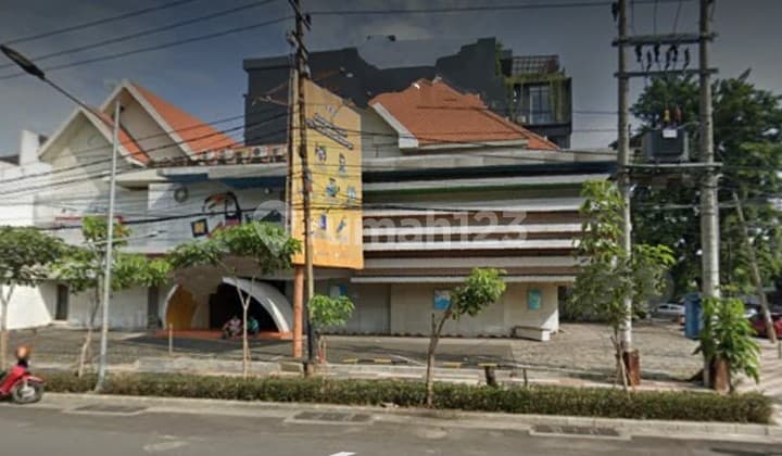 Rumah Bagus SHM di Dr Sutomo, Surabaya