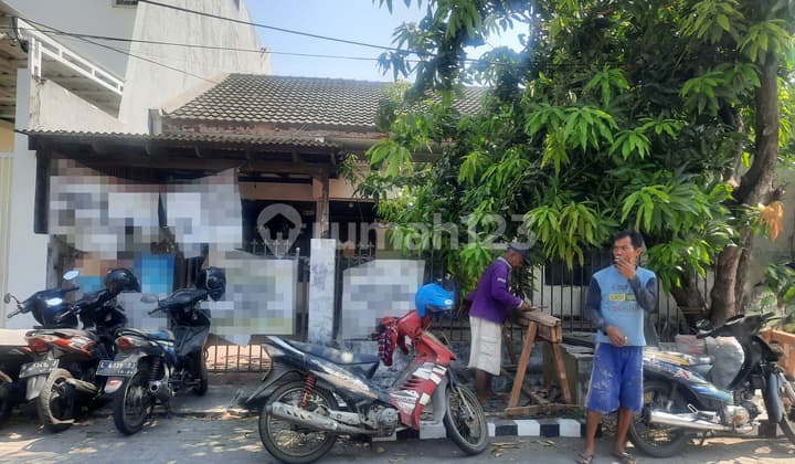 Rumah Butuh Renovasi SHM di Kutisari Indah , Surabaya