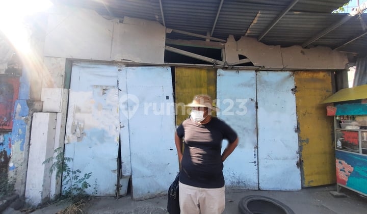 Tanah di Raya Lidah Wetan, Surabaya SHM 876 M²