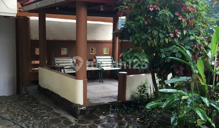 Rumah 2 Lantai Bagus SHM di Vila Sekuti Indah Prigen, Pasuruan