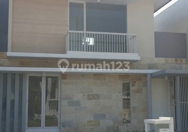 Rumah Bagus Unfurnished SHM Wiyung, Surabaya