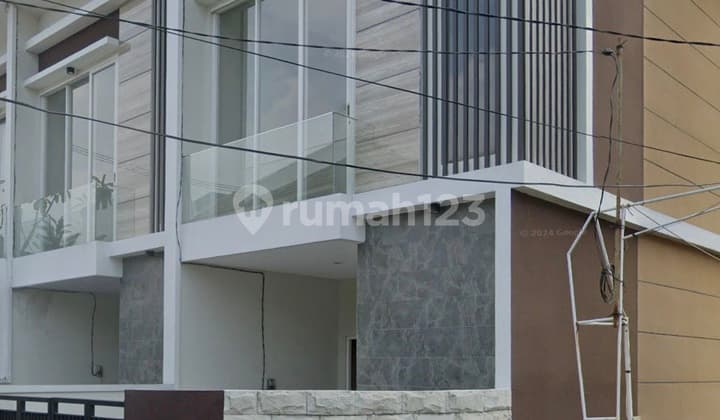 Rumah Baru Gress Minimalis Sutorejo