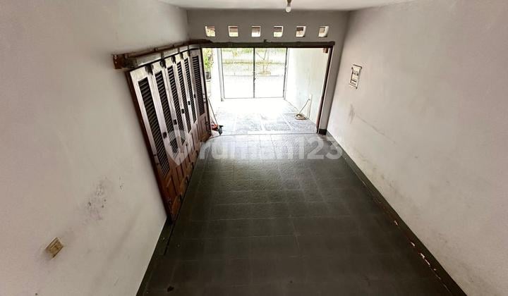 Move-in ready house in Cinere Hills, Depok, Beautiful