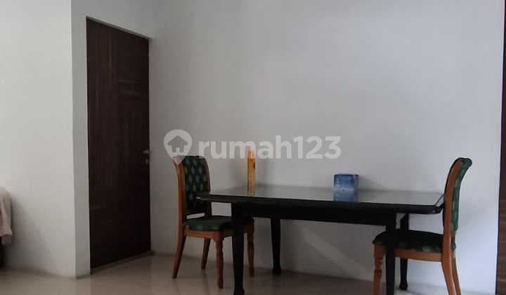 Ready-to-occupy house in Rawamangun, flood-free