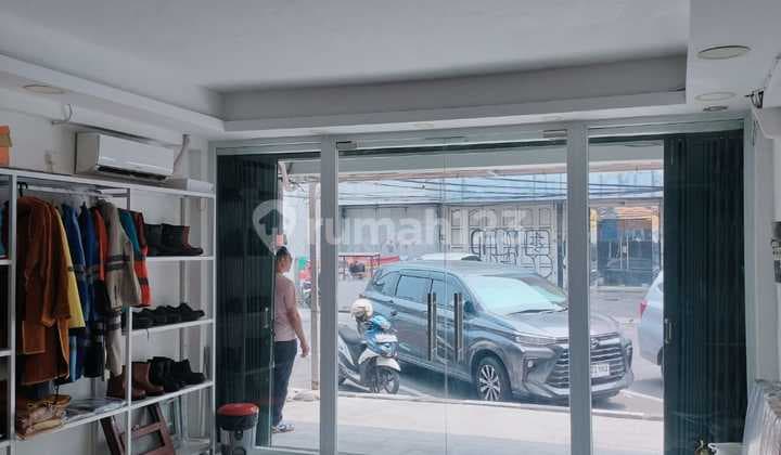 Ruko pinangsia sudah rapih dan bonus penyewa cocok untuk investor