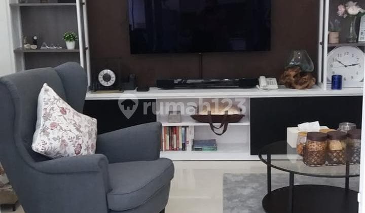 Rumah Minimalis Jalan Angkasa Kemayoran Siap Pakai Ada Kolam Renang