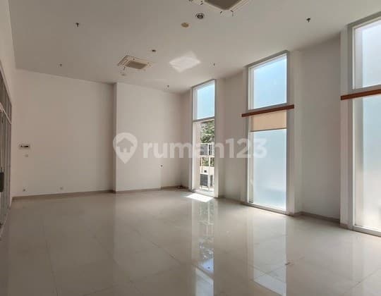 Kios Office Springhill Terrace Kemayoran (125m)