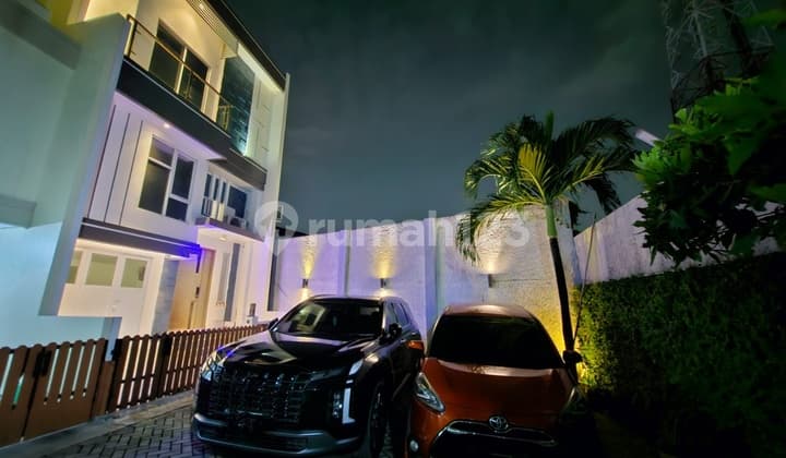 Jual Cepat Rumah Ngantong Siap Huni 3 Lantai Komplek Duri Kepa