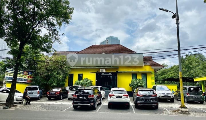 Jual Rumah Strategis Kramat Pela, Kebayoran Baru, Jakarta Selatan