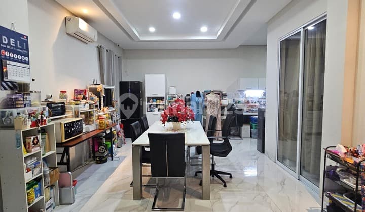 FOR SALE – Rumah Cantik Siap Huni di Greenlake City, Cluster Amerika Latin Boulevard – Cipondoh, Tangerang