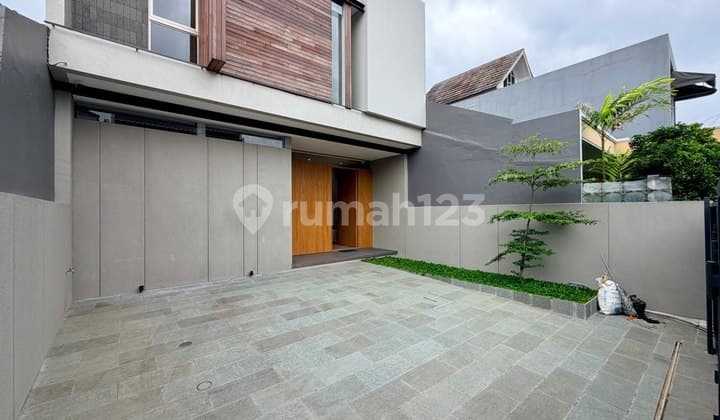 Dijual Rumah Baru 2 Lantai di Komplek Taman Alfa Indah, Joglo - Jakarta Barat