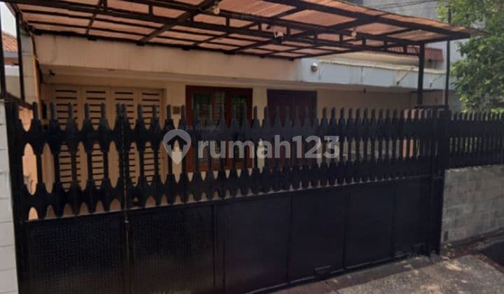 FOR SALE – Strategic House on Jl. Persatuan Guru, Cideng – Central Jakarta