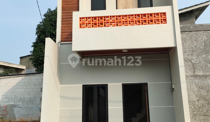 2-Story Ready-to-Live House near Graha Raya Bintaro Toll Access