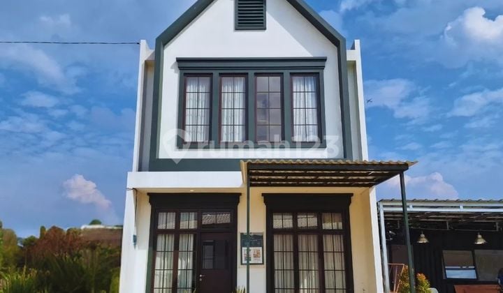 Rumah American Classic Kualitas Bata Merah dkt MRT Lebak Bulus