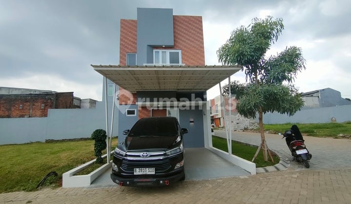 Ready-to-Occupy Industrialist Home, Gang-Free Access in Pamulang, No Additional Fees.