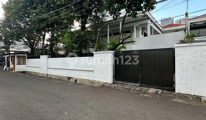 Kebayoran Baru Dalam Komplek Luas 703m2 Hanya Rp 32 M