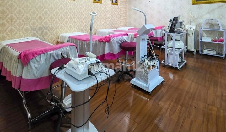 Gedung di Buncit Raya Siap Pakai