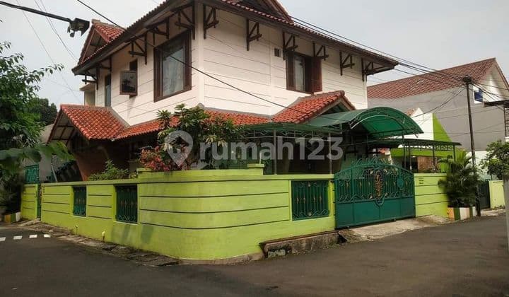 Rumah Bagus 2 Lantai Di Bintaro Tangerang Selatan