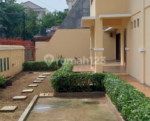 Rumah Bagus Murah Luas di Billymoon Duren Sawit