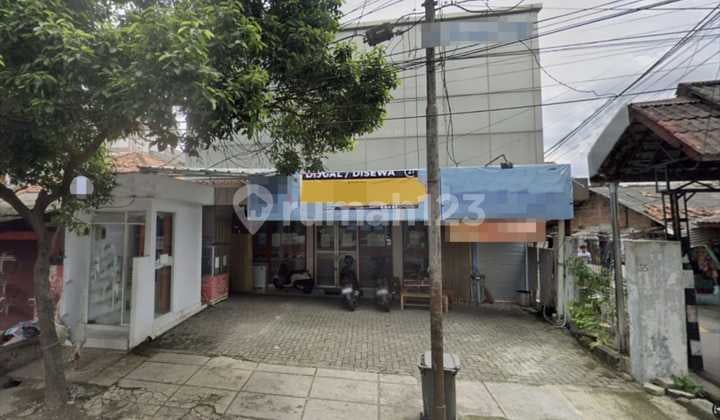 Rumah di Cipinang Timur Cocok Usaha Jalan 2 Mobil
