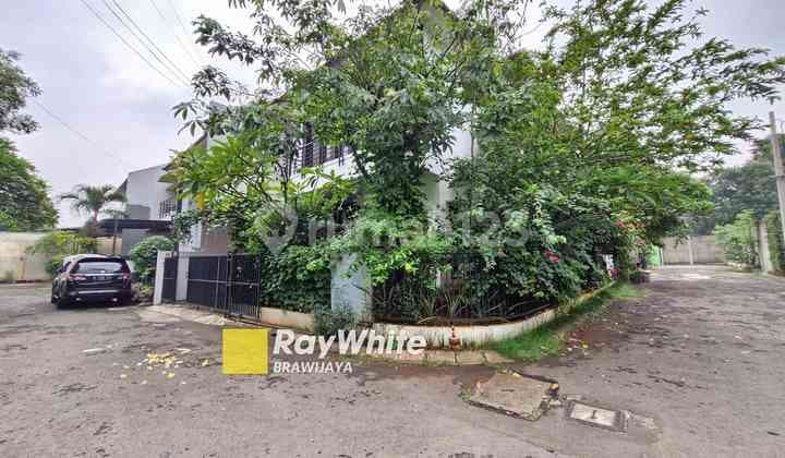 Rumah di Kebagusan Village, Di Hook, 10 Menit Ke Tol Jorr